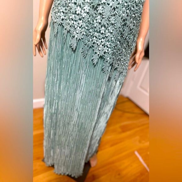 Cattiva Vintage Sage Green Lace Formal Dress Size 10 Gown Made in USA - Picture 9 of 10